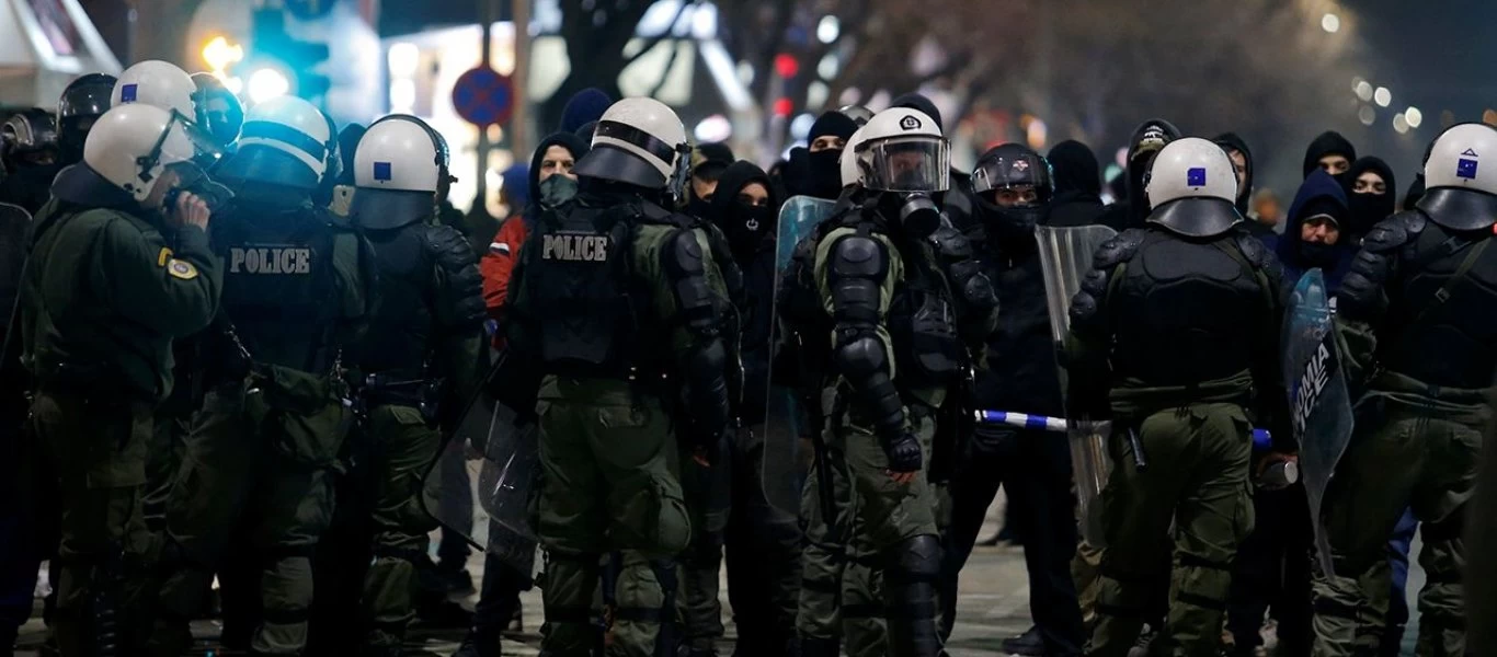 300 πορείες κάθε μήνα στην Αθήνα - Έρχεται νόμος για τον έλεγχο των διαδηλώσεων